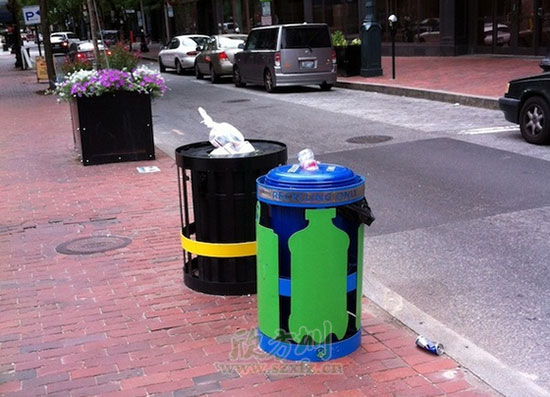 拾金不昧好品德，垃圾桶旁撿萬元巨款如數(shù)歸還